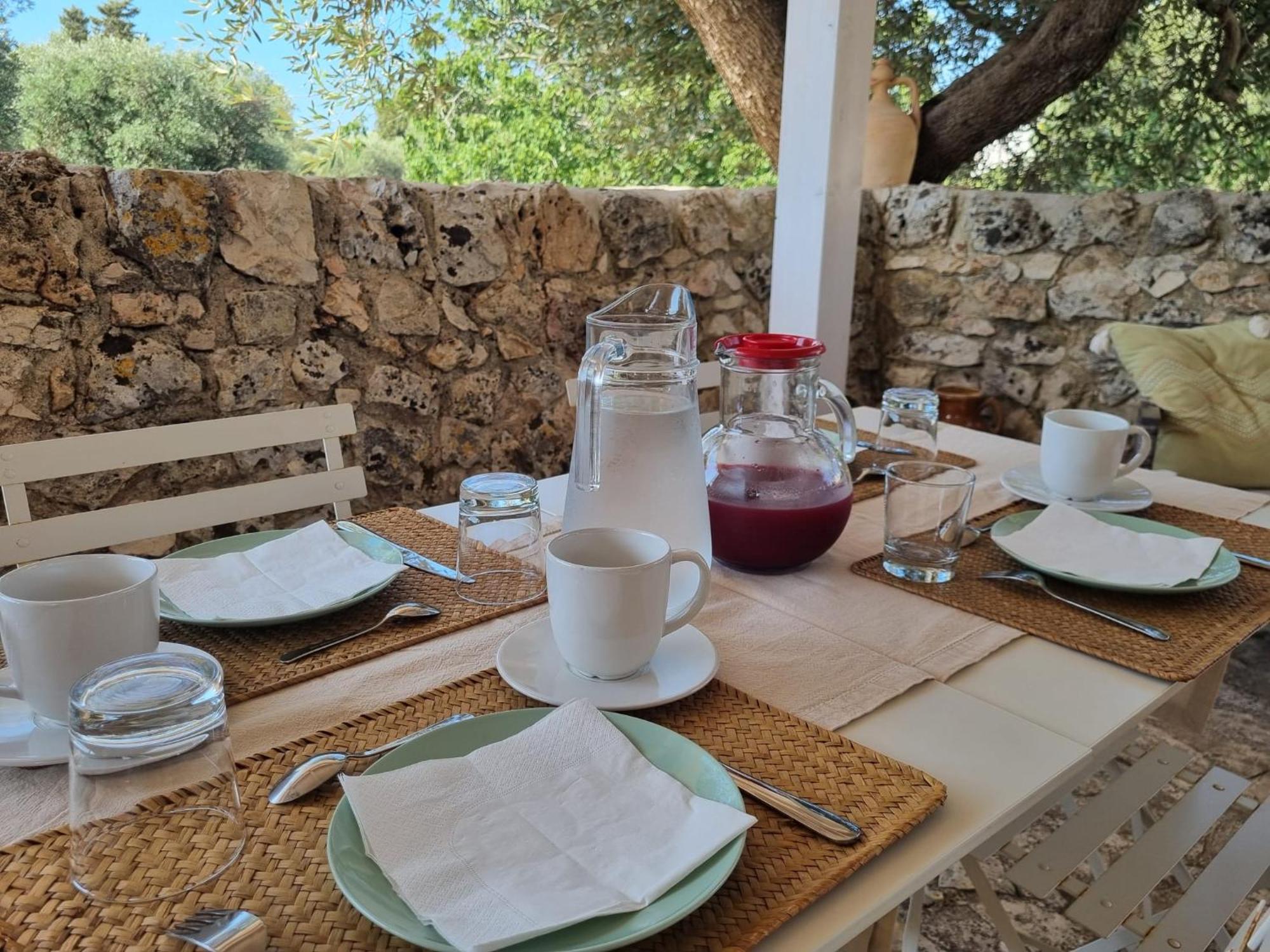 I Trulli Di Spinaruta Bed & Breakfast Grottaglie Exterior foto
